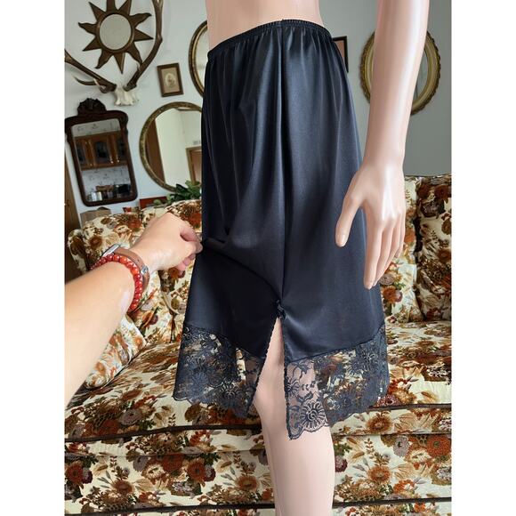 Vintage Vassarette Black Slip Skirt - Picture 3 of 6